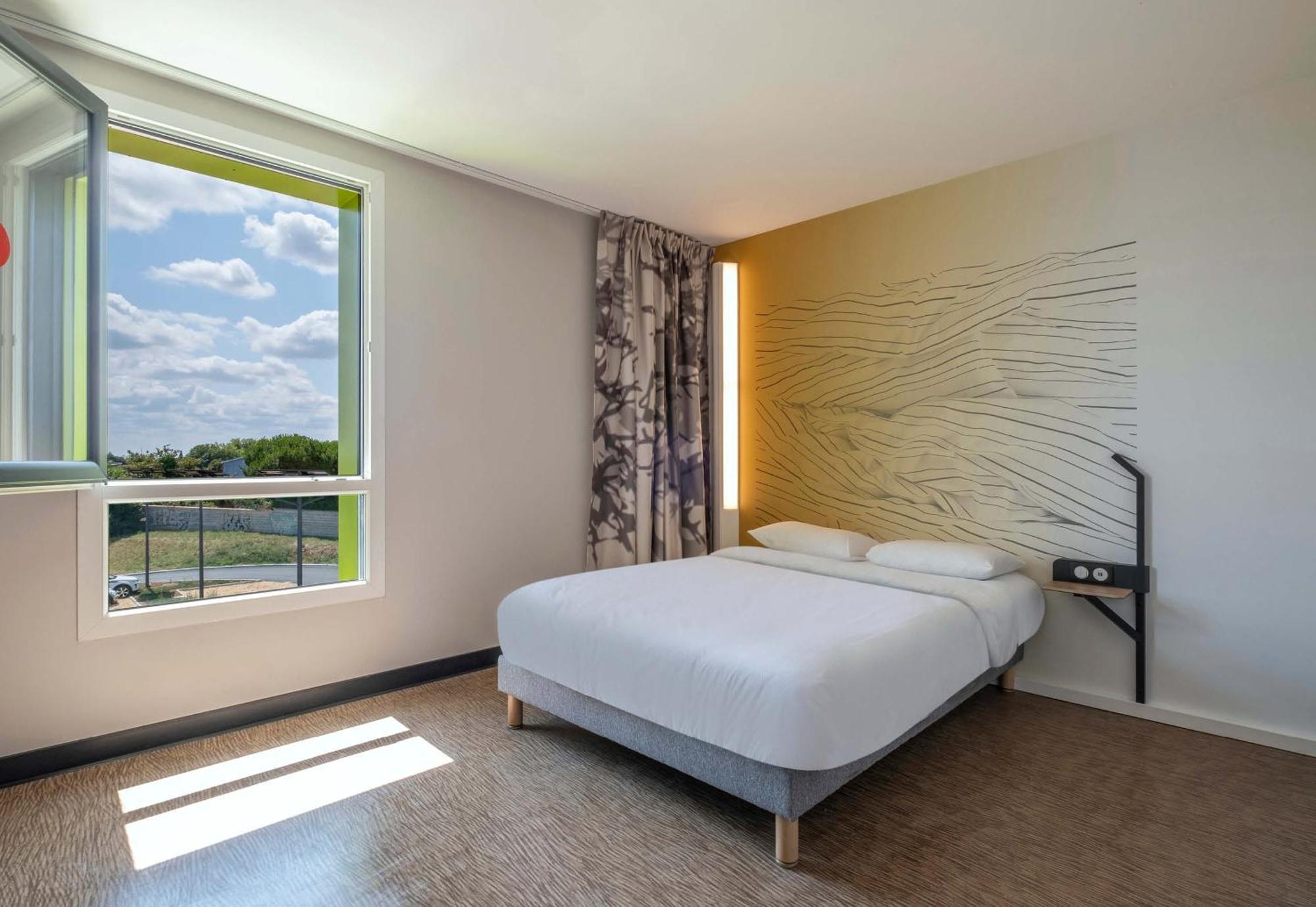 B&B Hotel Saintes Ngoại thất bức ảnh