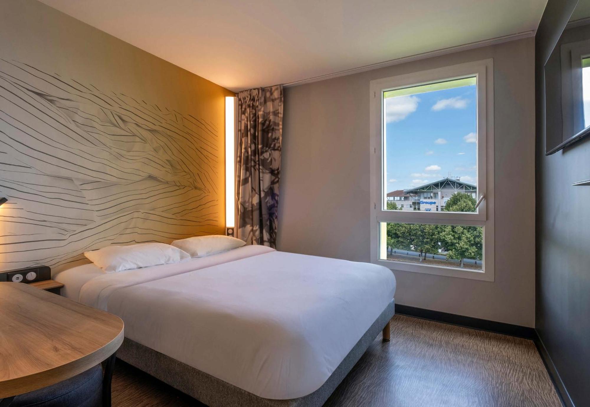 B&B Hotel Saintes Ngoại thất bức ảnh